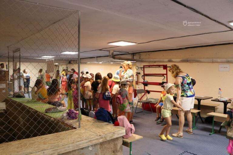 У Дніпрі відкрили безкоштовні літні дитячі майданчики