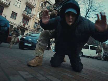 спали