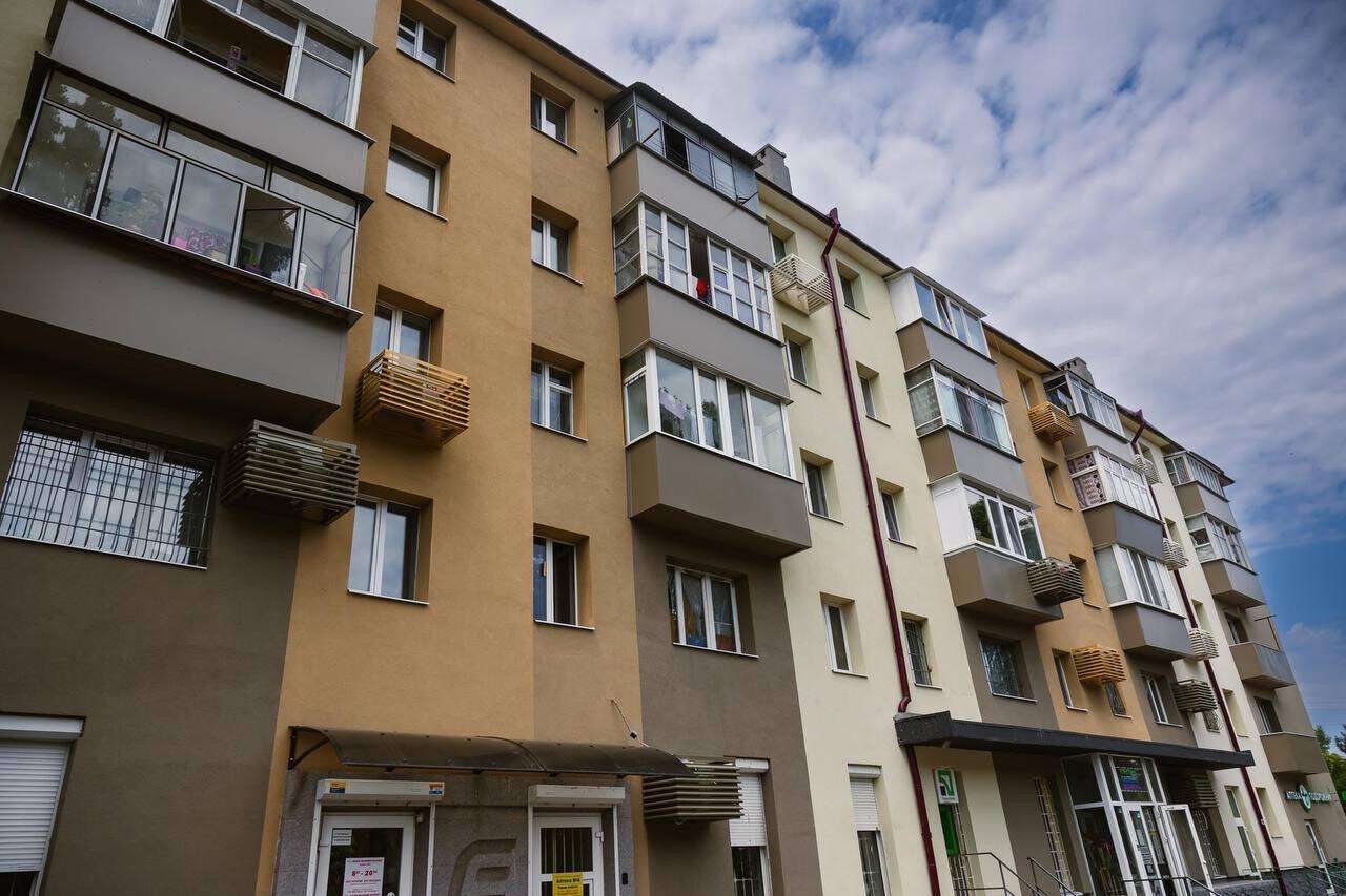 дом многоетажка
