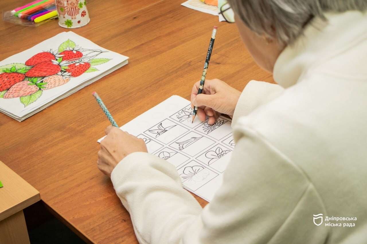 Нове життя на пенсії: як Дніпровський терцентр допомагає людям поважного віку залишатися активними