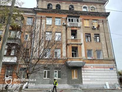 o_1j9eph14fjo5j41ai4ljnrds1s