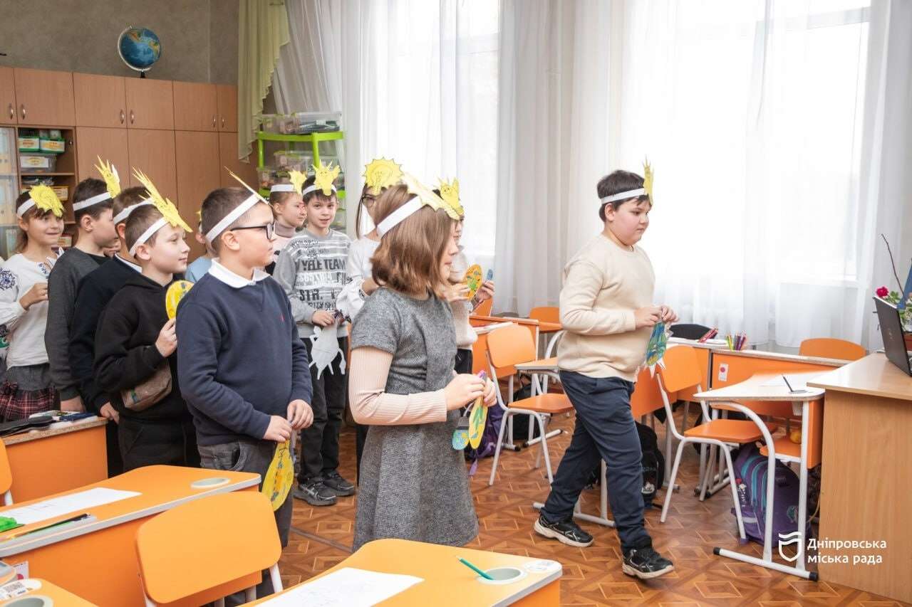 Як діяти під час блекауту: школярів Дніпра навчають правил безпеки