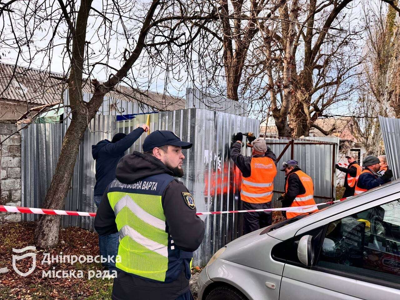 У Дніпрі демонтували незаконно встановлені конструкції