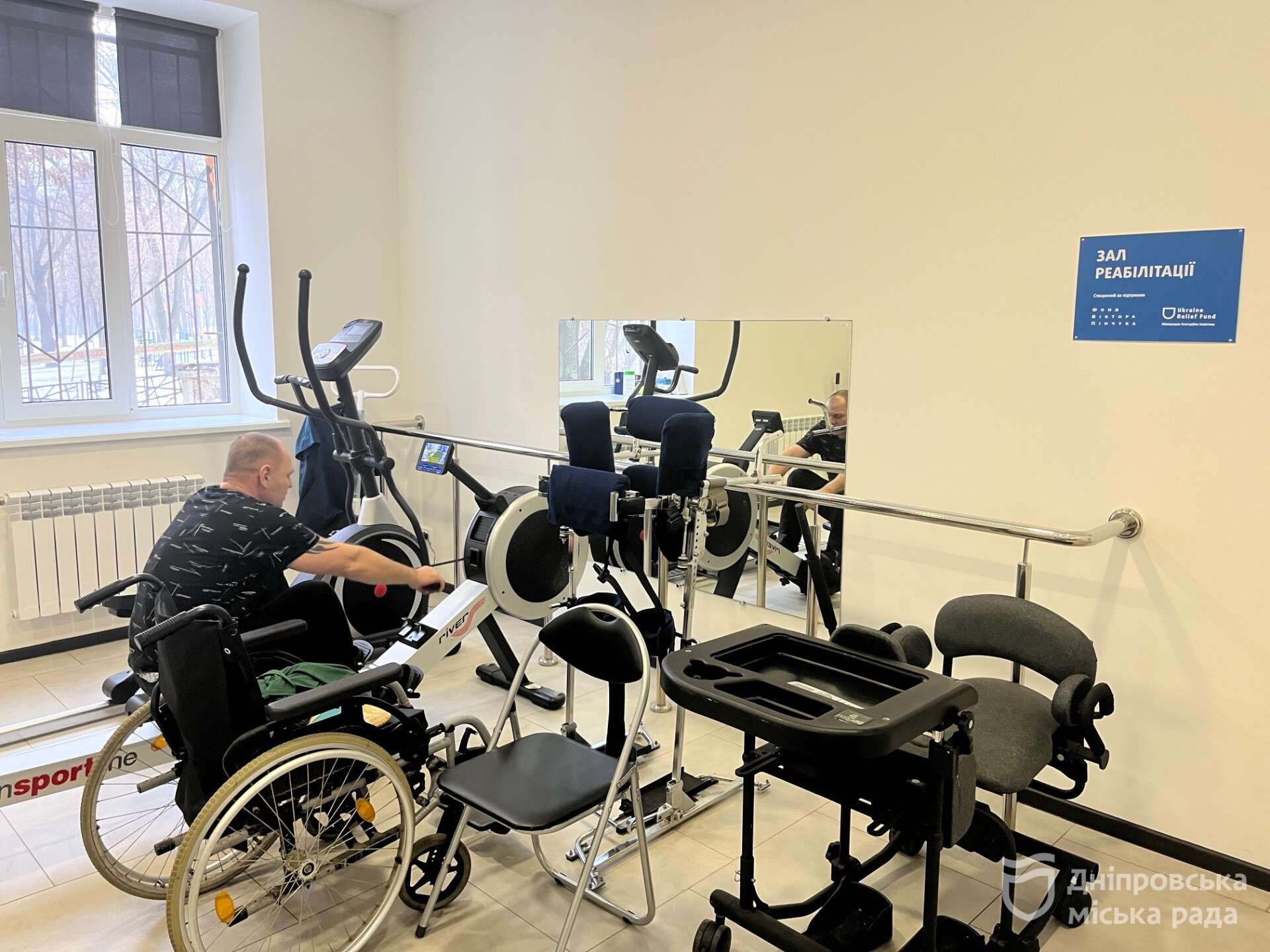 Єдиний в Україні Центр соціальної адаптації для евакуйованих людей поважного віку працює у Дніпрі