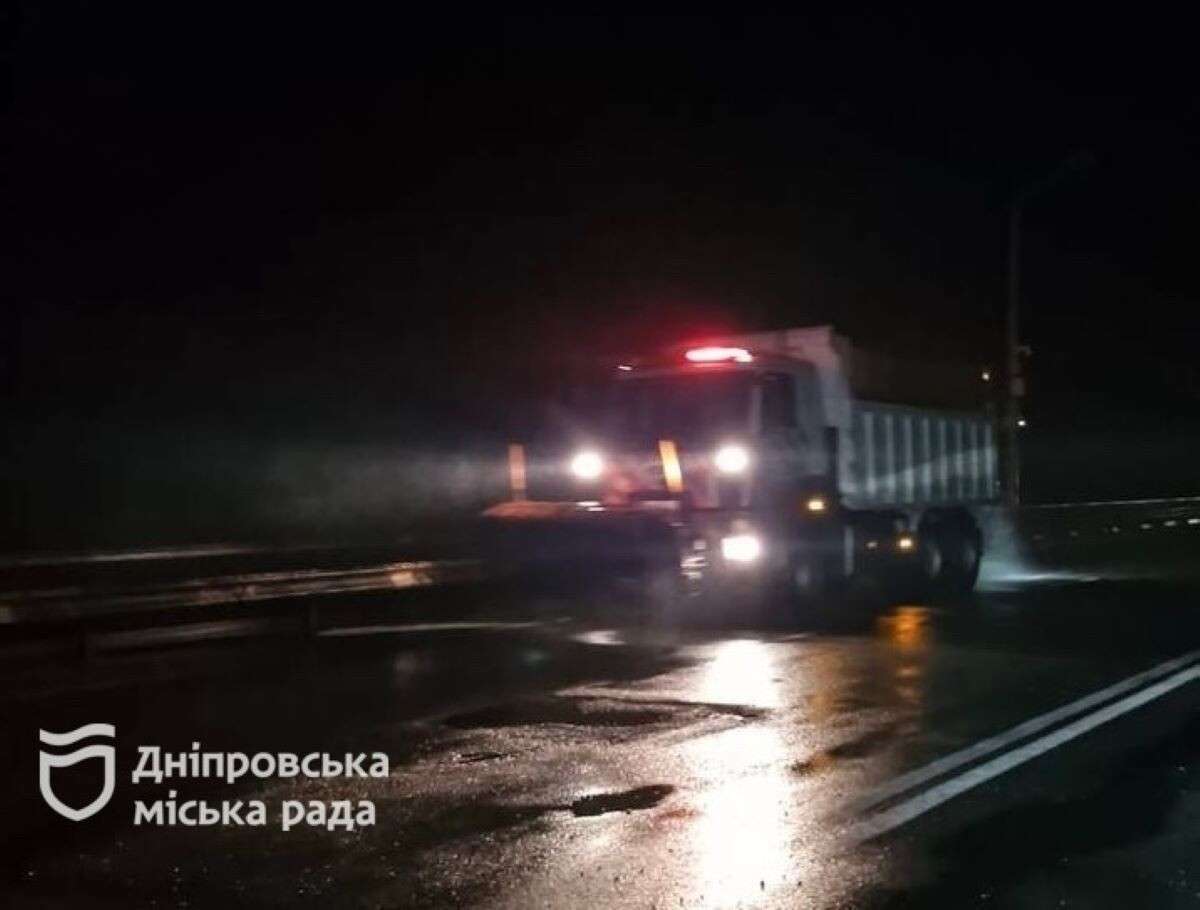 o_1jg9bq6pm1edumm8j98dn31irl26