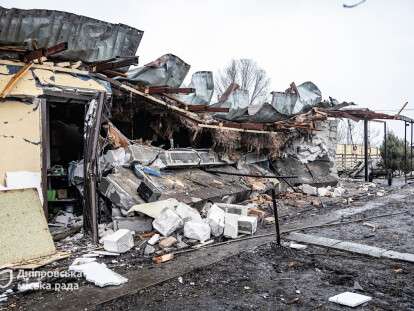 o_1jh8thr2v18fm9j3fc118mqle729