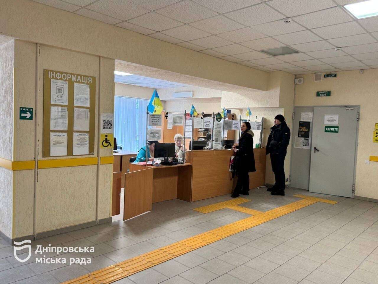 Медичні заклади Дніпра отримали потужні генератори від ASBISC: амбулаторії працюватимуть безперебійно