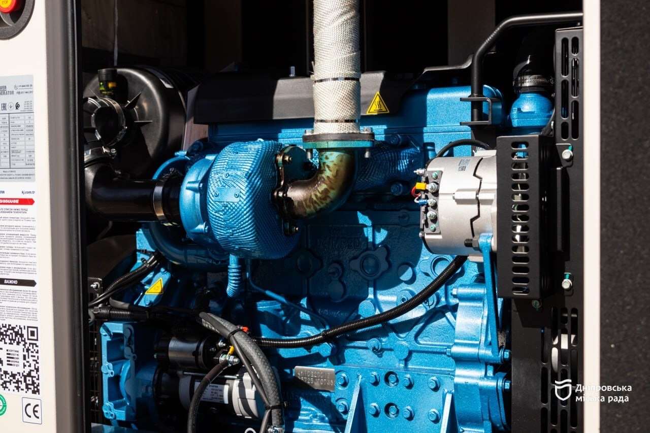 Дніпро отримав 36 генераторів від Фонду Притули для стабільного опалювального сезону