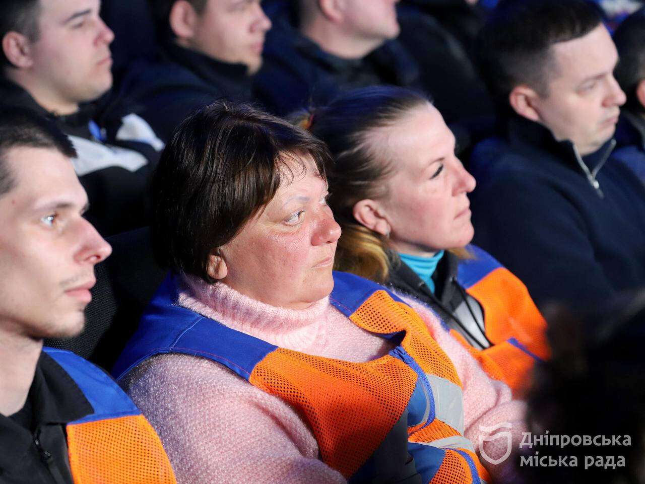 Дніпро вшановує незламних: міська влада відзначила героїв комунального фронту