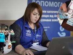 грошова допомога переселенцям