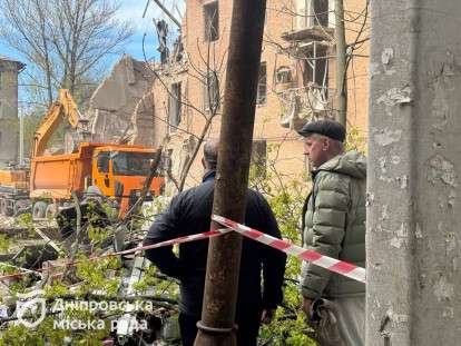 o_1jn221dm41css2g318cmrjsmr13g