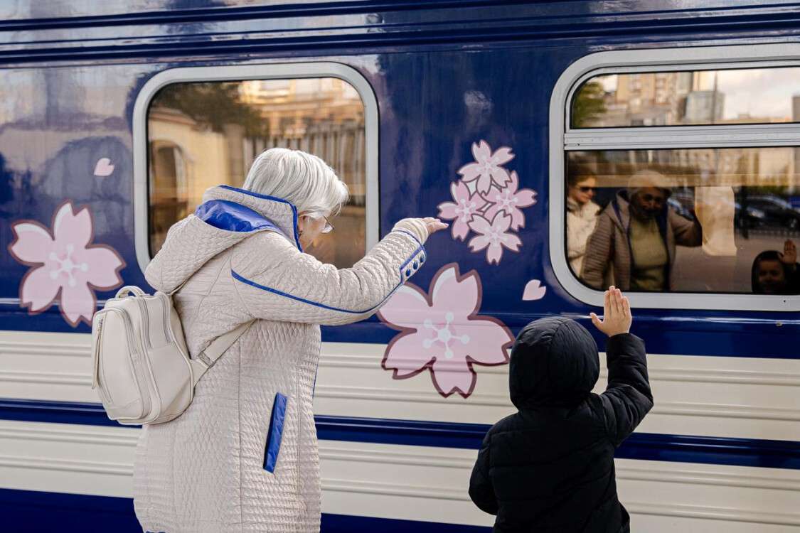 сакура потяг1