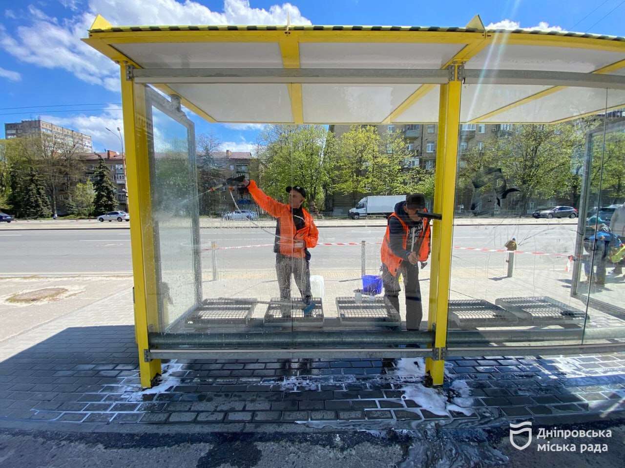 тран