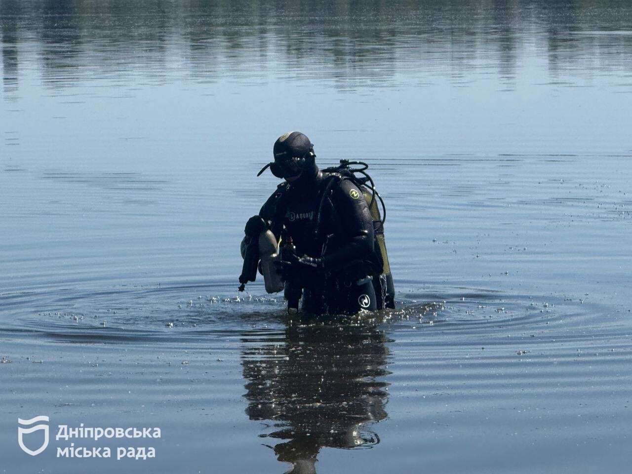 Купальний сезон у Дніпрі під питанням, проте водолази вже очищують дно водойм та офіційні пляжі