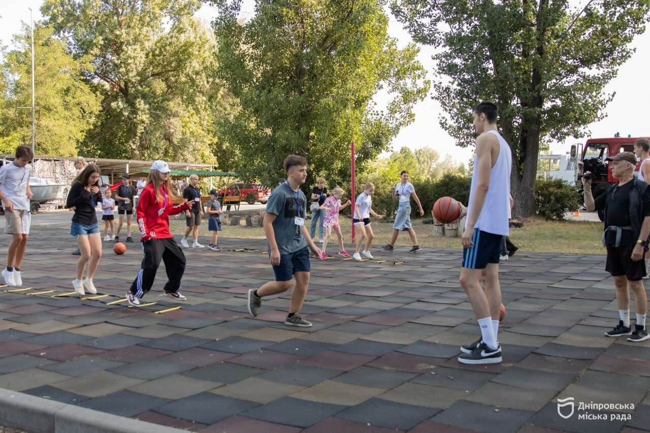 &laquo;Крила нації&raquo; у Дніпрі: для дітей військових та ветеранів організували дводенну спортивно-патріотичну гру