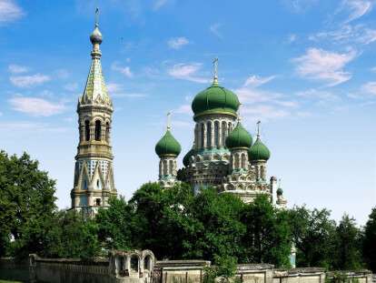 церква