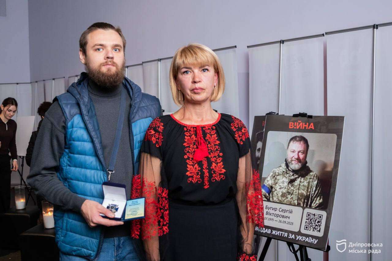 У Дніпрі вшанували пам'ять про 22 полеглих захисників України