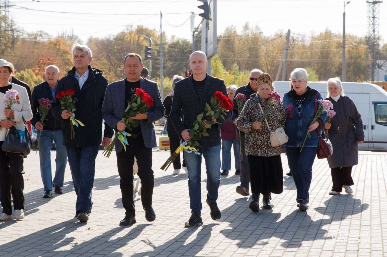 83 роки з дня визволення міста від фашистських загарбників: у Дніпрі вшанували пам&rsquo;ять полеглих героїв